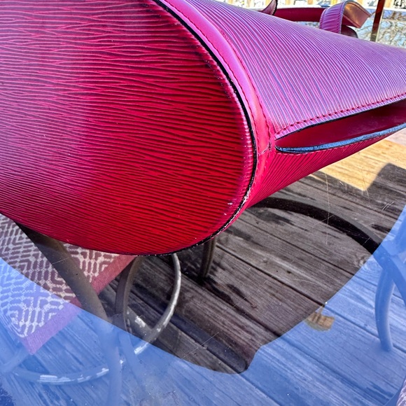 🔥🔥Louis Vuitton Red Epi Leather St.Jacques GM Tote - Picture 13 of 15